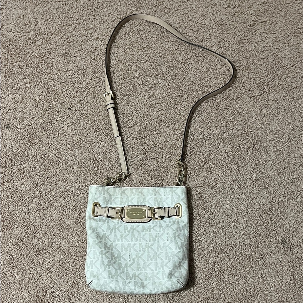 Michael Kors cream Crossbody Bag !!will negotiate price!!